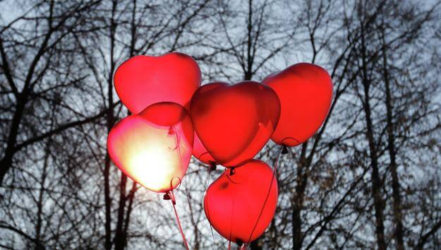 Cute Balloons Ideas For Valentine