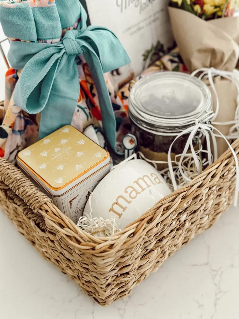 Step-by-Step Guide: Creating Perfect Gift Baskets for Mother's Day