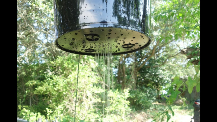 How Do Outdoor Solar Showers Work?