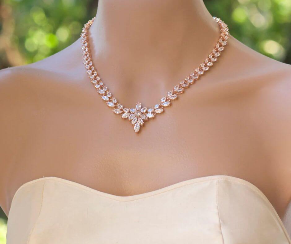 rose-gold-necklace